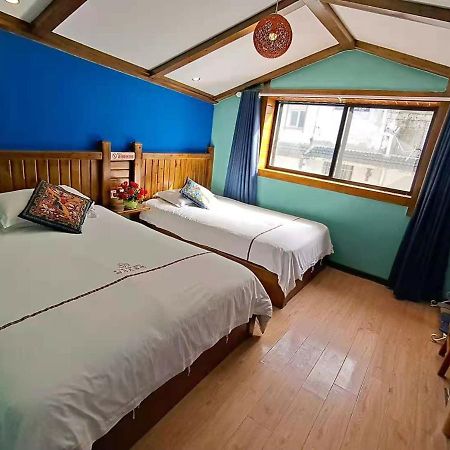 Zhangjiajie April Hostel Dış mekan fotoğraf