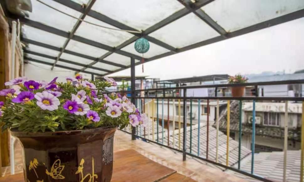 Zhangjiajie April Hostel Dış mekan fotoğraf