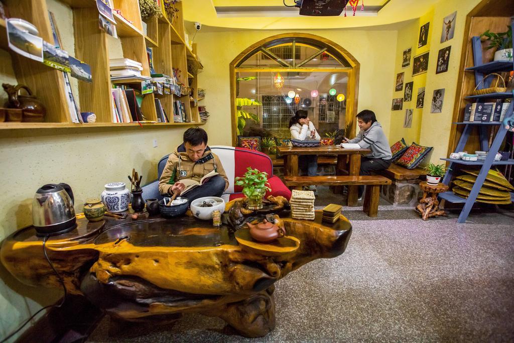 Zhangjiajie April Hostel Dış mekan fotoğraf