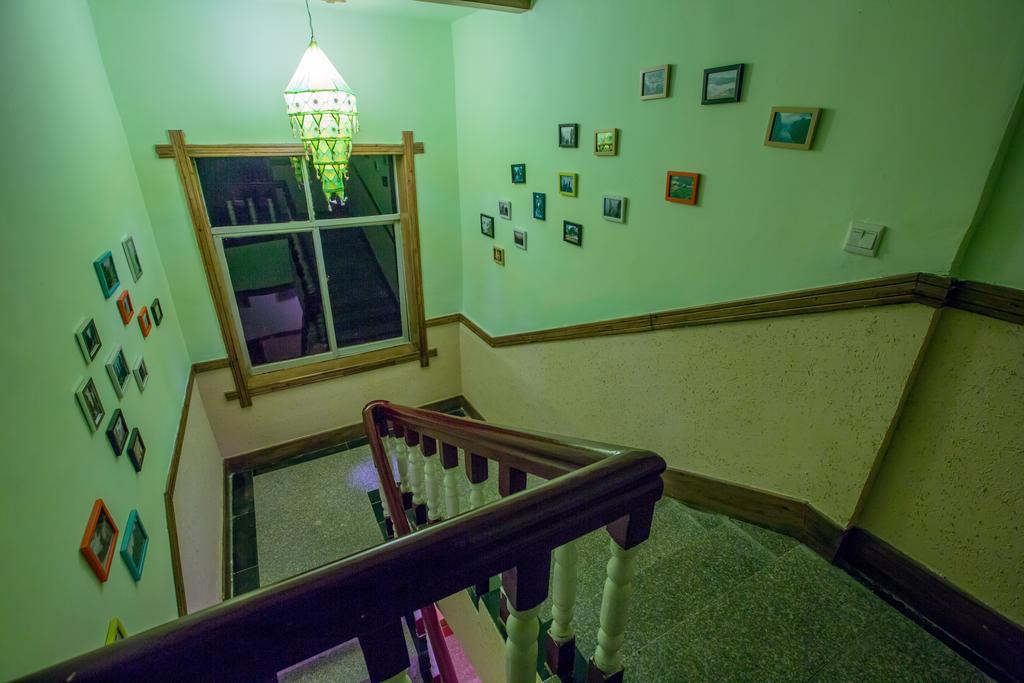 Zhangjiajie April Hostel Dış mekan fotoğraf